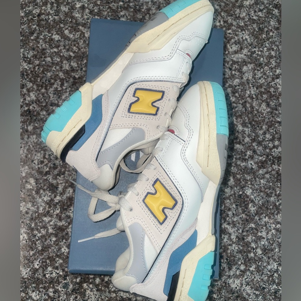 Kids New Balance 550 👟 - Picture 4 of 9